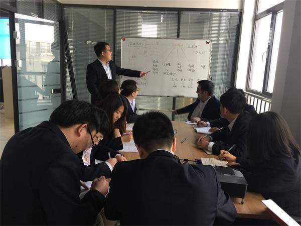 首页| 217永信贵宾会官网入口电商沈阳运营中心经理金帅为各人解说企业文化心灵.jpg 首页| 217永信贵宾会官网入口电商沈阳运营中心经理金帅为各人解说企业文化心灵.jpg