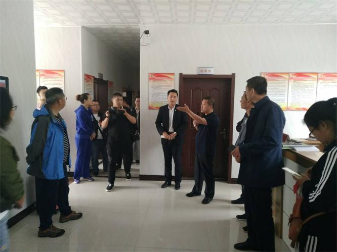 首页| 217永信贵宾会官网入口电商参与市产业扶贫现场会议