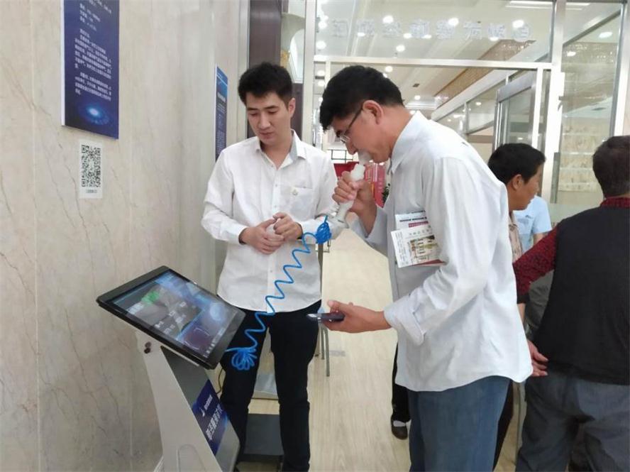 检测设备齐全 便民服务为先.jpg 检测设备齐全 便民服务为先.jpg
